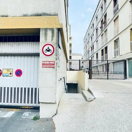 T2 Avignon Climatise Intra Muros Spacieux Et Lumineux Exterior foto