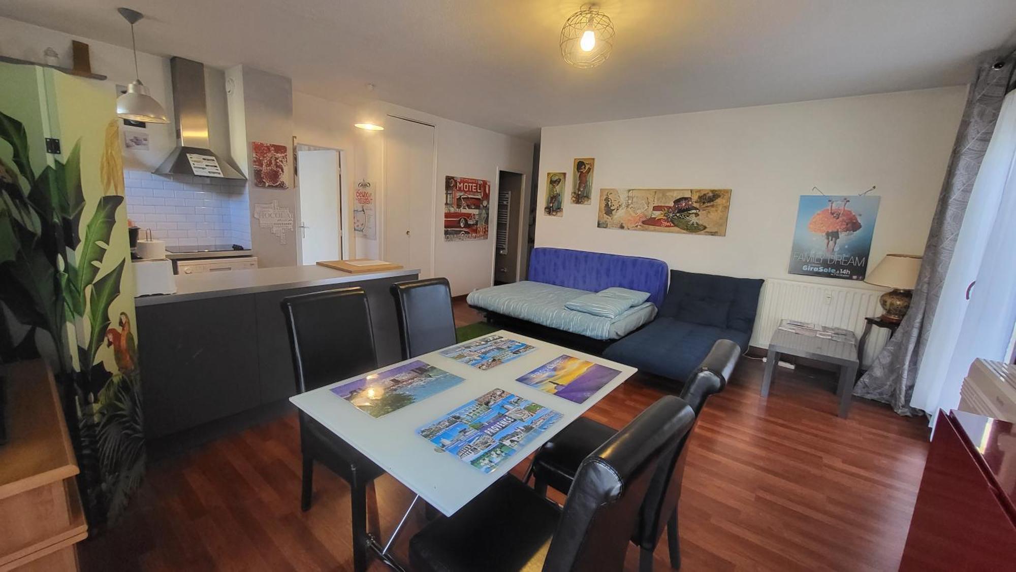 Apartment T2 Climatise Intra Muros Spacieux Et Lumineux *