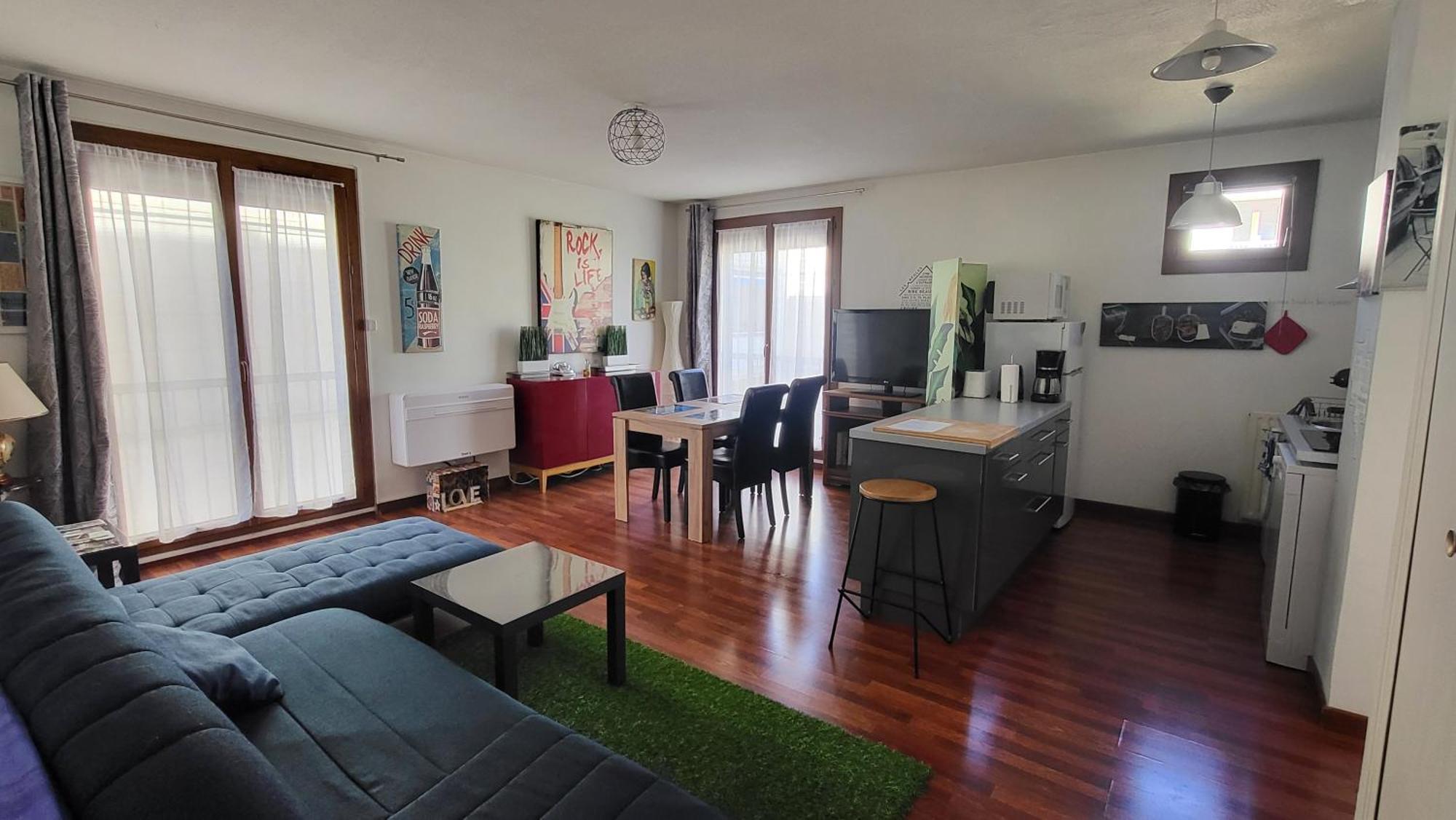 Apartment T2 Climatise Intra Muros Spacieux Et Lumineux Avignon